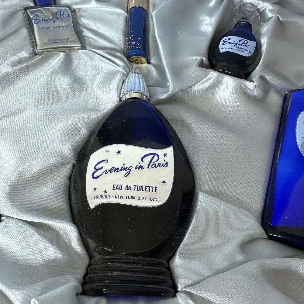 New RARE! Vintage 6 Bottle Large Evening in Paris Gift Set w/ Case 1940-50's.